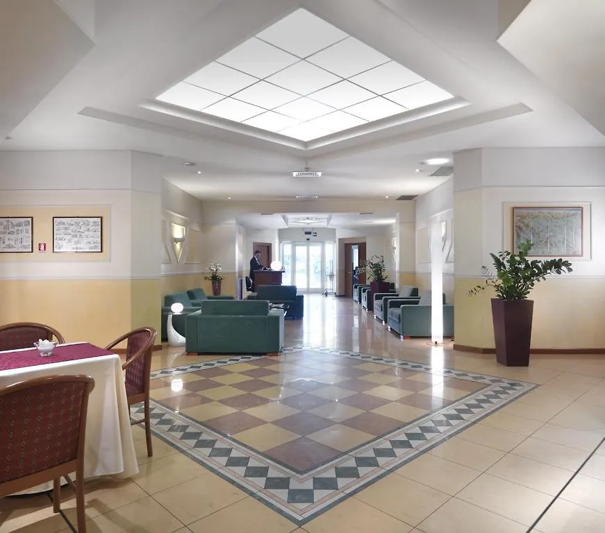 Piramidi Hotel Torri di Quartesolo